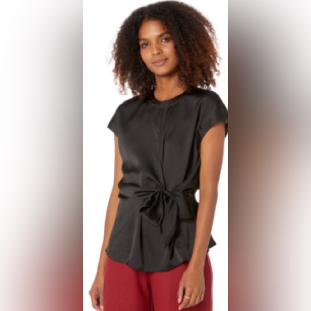 MICHAEL Michael Kors Black Short
Sleeve Wrap Top Size